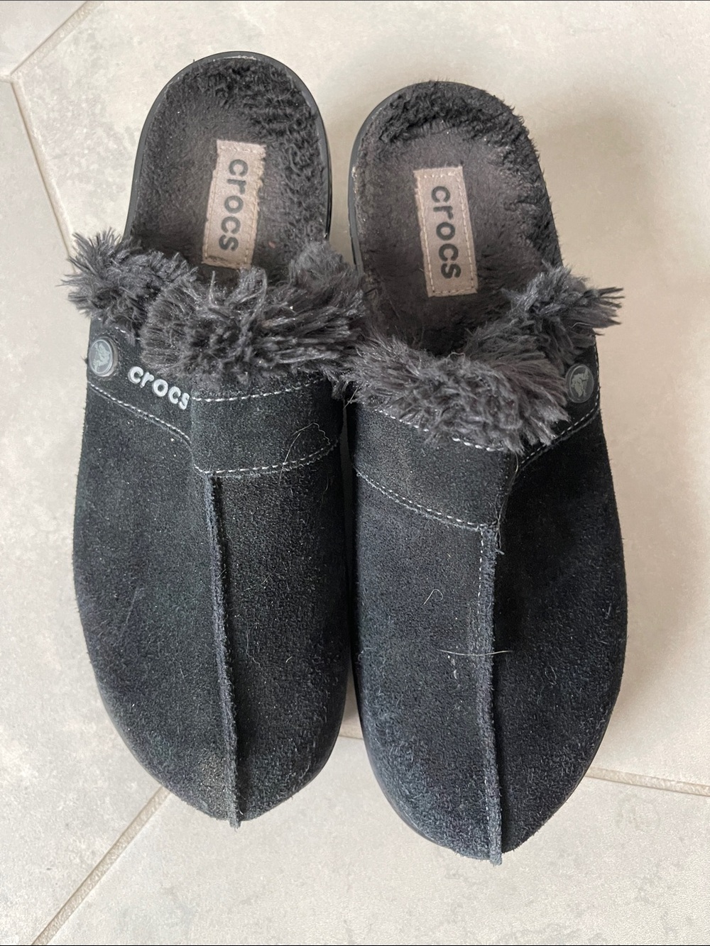 Crocs Cobbler Suede Clogs Faux Fur Size W9 Slip on Mule Style 11602